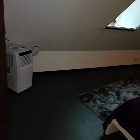 Schoenes Messe-ferien Mit Vielen Extras Apartmán